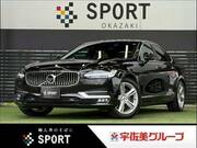 2017 VOLVO S90