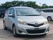 2011 TOYOTA VITZ U