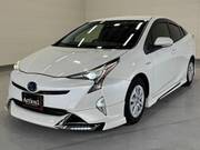 2017 TOYOTA PRIUS S