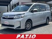 2019 TOYOTA VOXY X