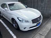 2013 NISSAN FUGA