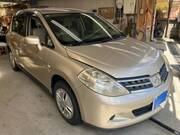 2010 NISSAN TIIDA 15M