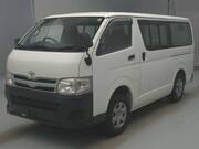 2010 TOYOTA HIACE VAN