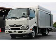2017 HINO DUTRO