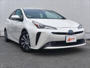 2019 TOYOTA PRIUS