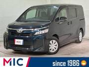 2018 TOYOTA VOXY X