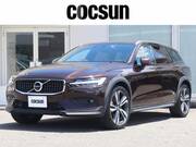 2020 VOLVO V60