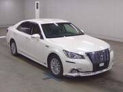 2016 TOYOTA CROWN HYBRID