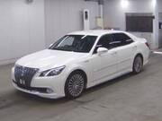 2015 TOYOTA CROWN MAJESTA