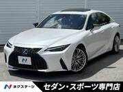2021 LEXUS IS