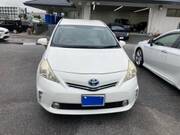 2013 TOYOTA PRIUS ALPHA S