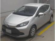 2022 TOYOTA AQUA