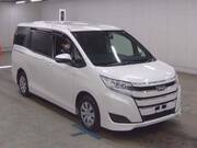 2021 TOYOTA NOAH X