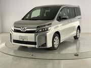 2019 TOYOTA VOXY
