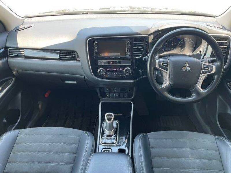 2018 MITSUBISHI OUTLANDER PHV for sale - photo 4