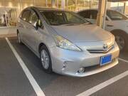 2012 TOYOTA PRIUS ALPHA S