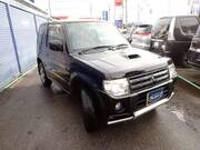2011 MITSUBISHI PAJERO MINI
