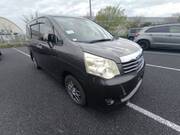 2011 TOYOTA NOAH X SMART EDITION