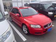 2011 VOLVO V50