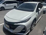 2017 TOYOTA PRIUS PHV