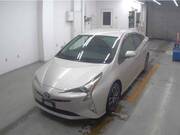 2017 TOYOTA PRIUS