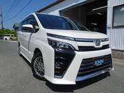 2017 TOYOTA VOXY