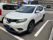 2015 NISSAN X-TRAIL