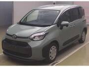 2023 TOYOTA SIENTA X
