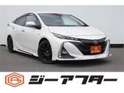 2019 TOYOTA PRIUS PHV