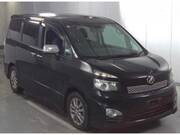 2011 TOYOTA VOXY