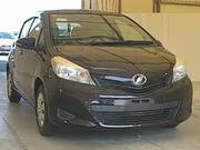 2013 TOYOTA VITZ F CIEL