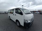 2017 TOYOTA HIACE VAN DX