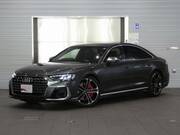 2025 AUDI S8
