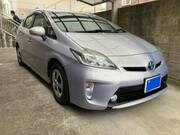 2013 TOYOTA PRIUS S