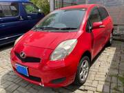 2010 TOYOTA VITZ F