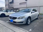 2014 VOLVO S60