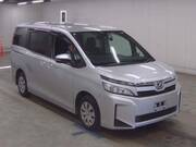 2018 TOYOTA VOXY X