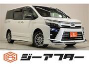 2018 TOYOTA VOXY