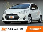 2015 TOYOTA AQUA