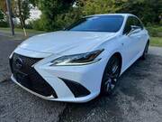 2019 LEXUS ES