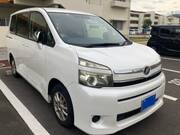 2011 TOYOTA VOXY