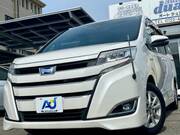 2017 TOYOTA NOAH