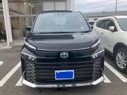 2022 TOYOTA VOXY