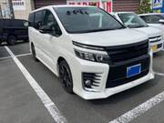 2017 TOYOTA VOXY