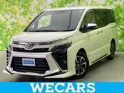 2019 TOYOTA VOXY