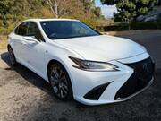 2019 LEXUS ES
