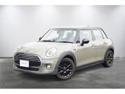 2019 BMW MINI