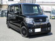 2017 HONDA N-BOX CUSTOM