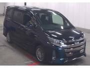 2017 TOYOTA NOAH