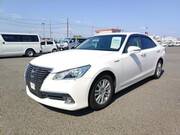 2015 TOYOTA CROWN HYBRID